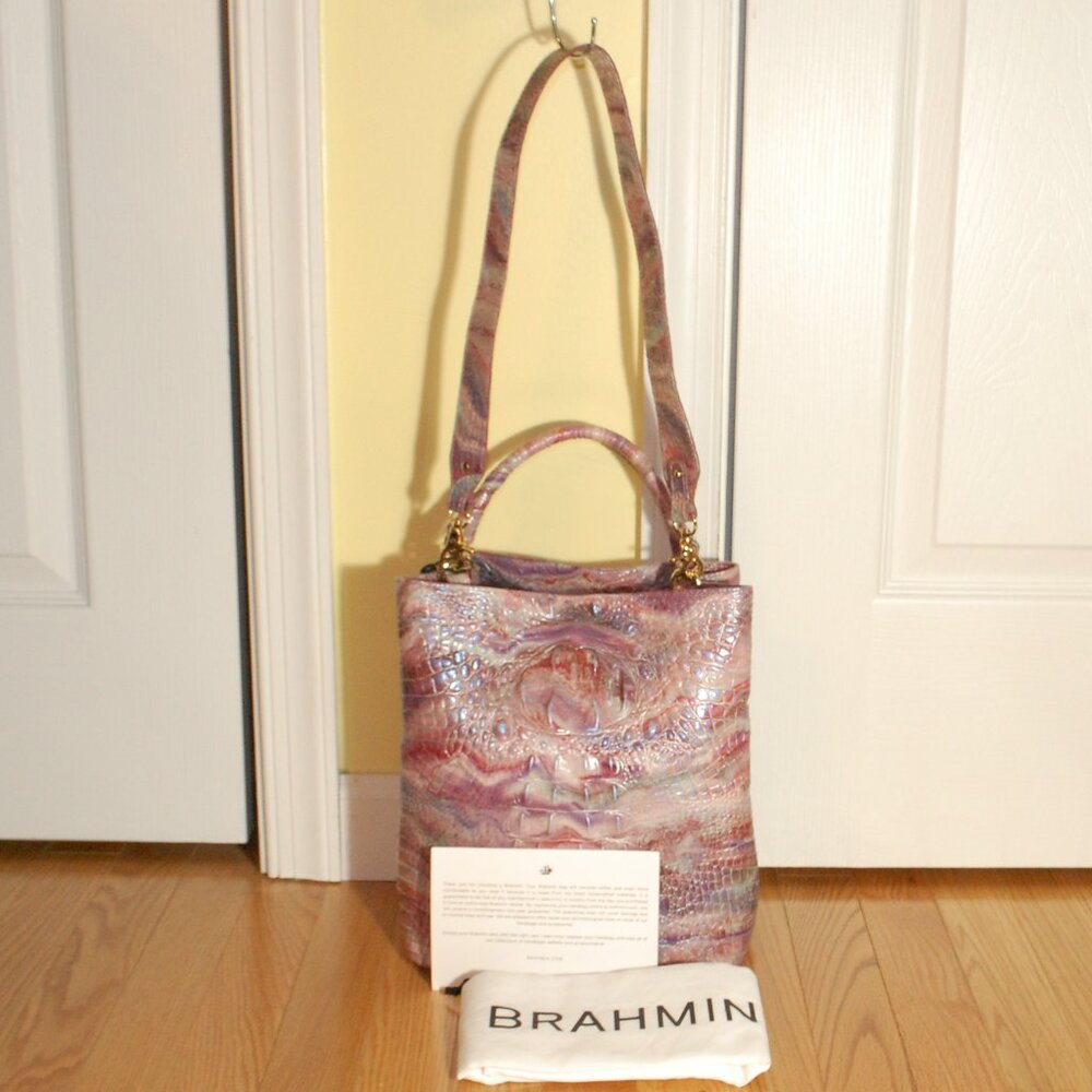 NWT Brahmin Amelia Aura Melbourne Bucket Bag